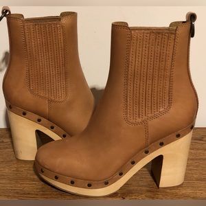 Paige Adina Heeled Leather Studded Booties Sz 6.5